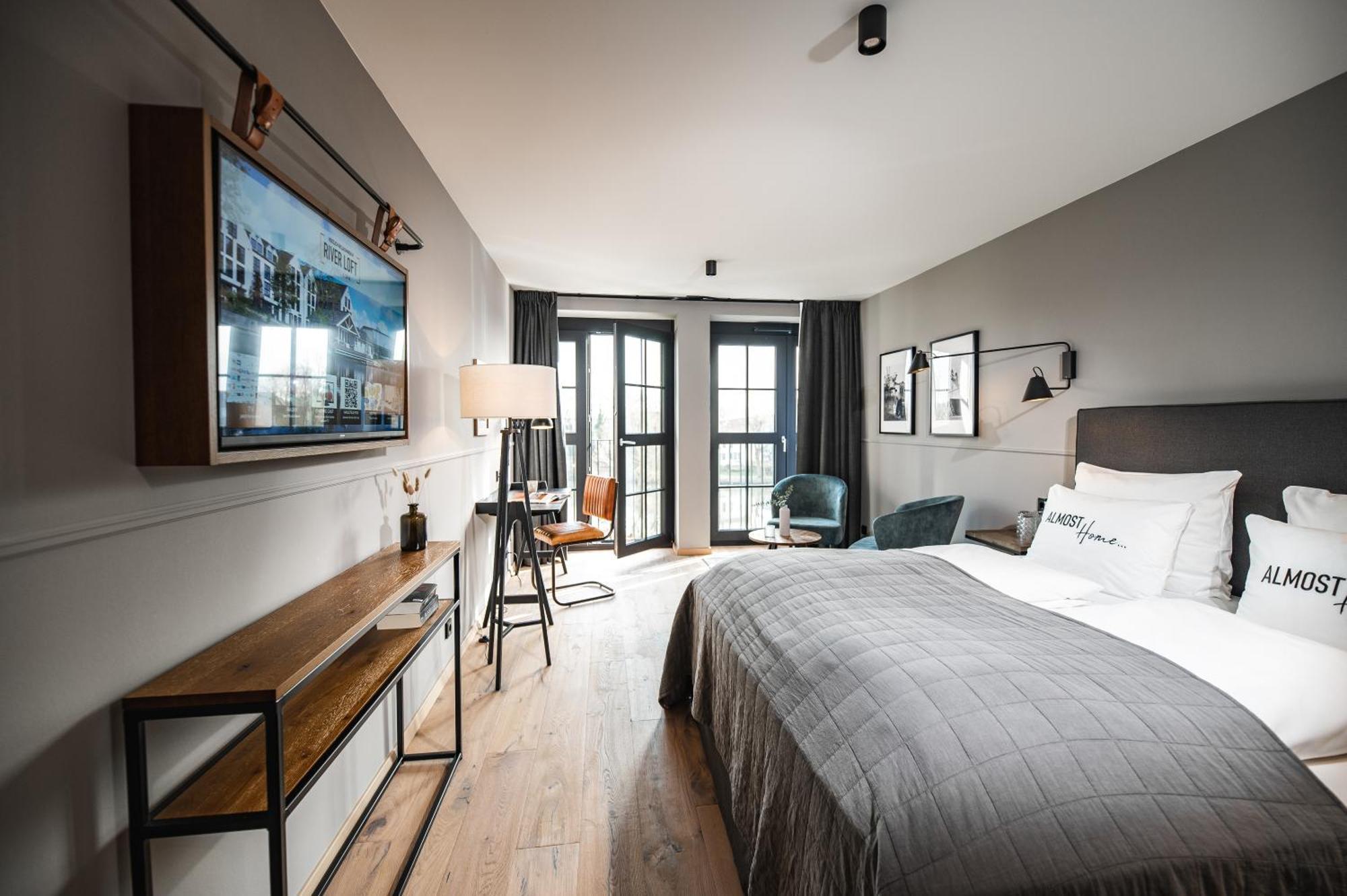 River Loft Hotel & Spa Brunsbuttel Esterno foto